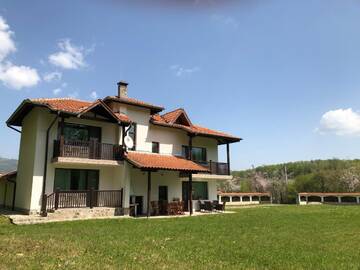 Фотографии Виллы Wildwood Villa г. Априлци (Болгария) №1 Фото Виллы Wildwood Villa г. Априлци 1