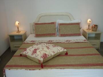 Фото номера Vintage Floral Suite Дома для отпуска Boomerang Guest House г. Априлци 5