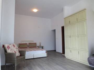 Фото номера Vintage Floral Suite Дома для отпуска Boomerang Guest House г. Априлци 4