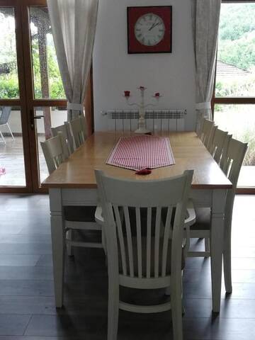 Фото номера Дом с 4 спальнями Дома для отпуска Boomerang Guest House г. Априлци 17