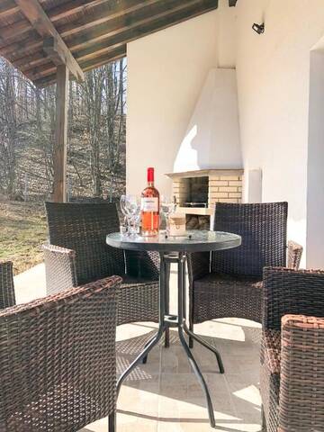 Фото номера Вилла Виллы Wildwood Villa г. Априлци 60