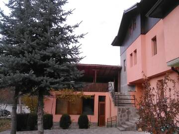 Фотографии Гостевой дом Villa Lilia г. Априлци (Болгария) №2 Фото Гостевой дом Villa Lilia г. Априлци 2